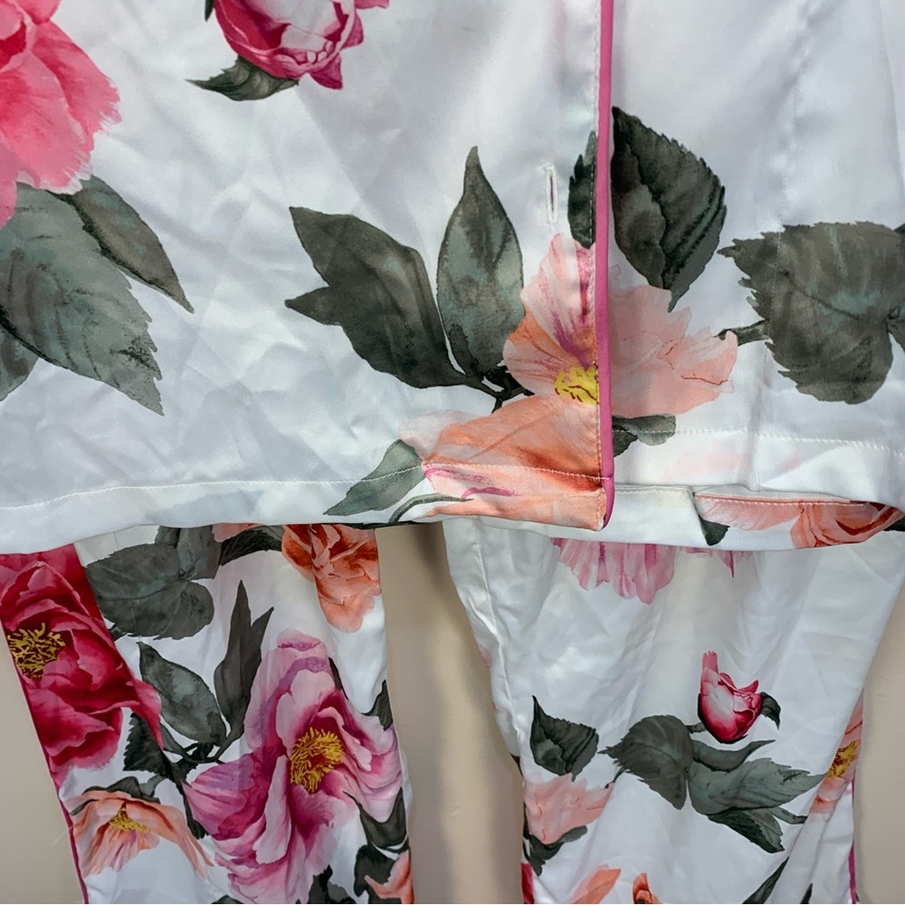 Victoria Secret Floral Satin 2 Set Pajama Top Pants - Picture 10 of 15